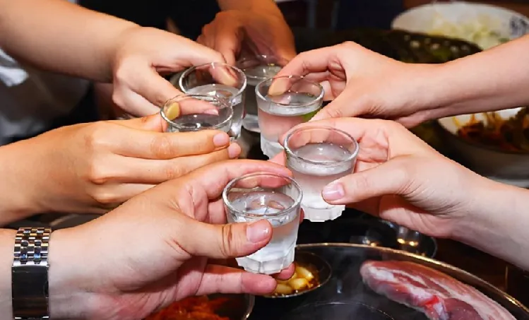 酒桌秘籍《酒饮真经》：实用酒桌交际攻略