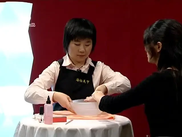 美甲教程：从入门到精通的全套指南