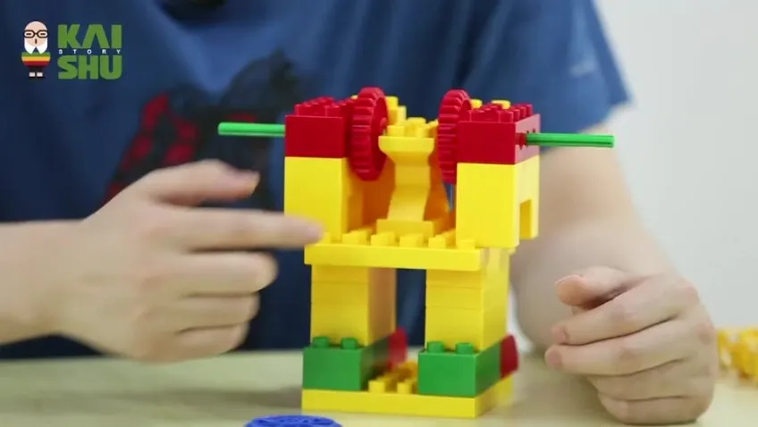 乐高冠军导师零基础拼插课：18个创意模型搭建教程