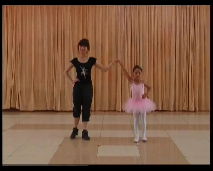 幼儿园大班创新集体舞8节视频教程：培养幼儿节奏感与团队合作