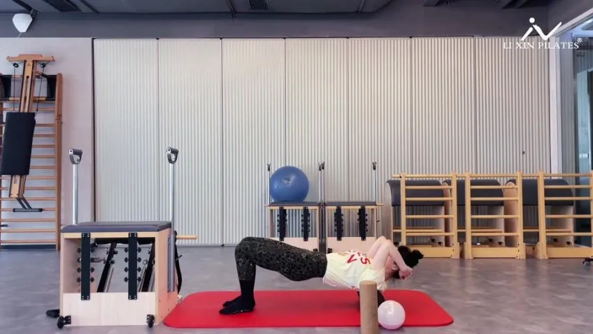 李欣普拉提52节精编课:30天塑形燃脂与脊柱调理课程