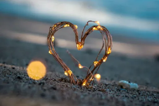 《两性关系指南》：解析男女交往最舒服模式