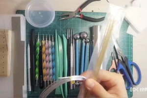 超轻黏土全教程：手办萌食场景浮雕制作指南