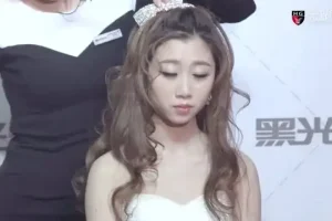 黑光网校韩式编发新娘造型13课：时尚编发与化妆技巧