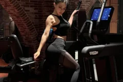 杨澜 – 王力宏推荐：每天8分钟21天健身轻食计划