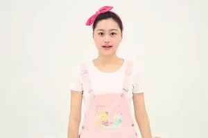 咕力咕力小画家：37节水彩童话创意启蒙课