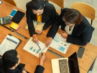 晚情《职场掘金课》：解锁升职、心态、情商与管理的职场秘籍