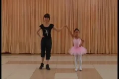 幼儿园大班创新集体舞8节视频教程：培养幼儿节奏感与团队合作