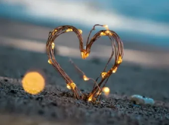 《两性关系指南》：解析男女交往最舒服模式