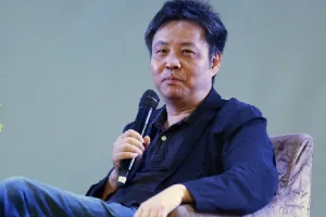 余华新作《卢克明的偷偷一笑》及经典作品合集